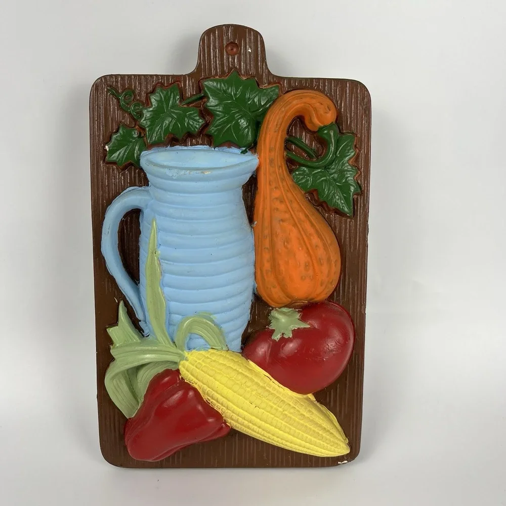 Vtg 70s Miller‎ Studio Chalkware Veggie Wall Plaque Kitchen Decor MCM Kitschy